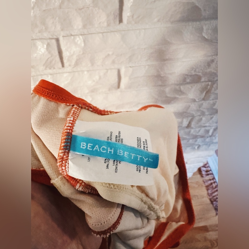 Beach Betty Colorblock Tie Front One Piece Swimsuit - Picture 4 of 4